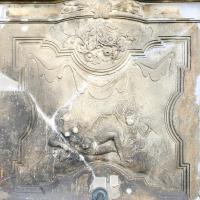 5133_6965 Relief am Minerva Brunnen - historischer Brunnen Fischmarkt Hamburg Altona. | Altonaer Fischmarkt und Fischauktionshalle